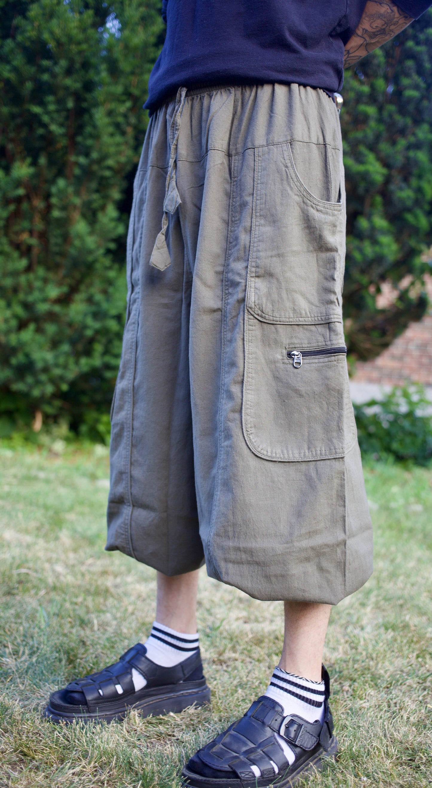 shedol bhaktapur pant beige left