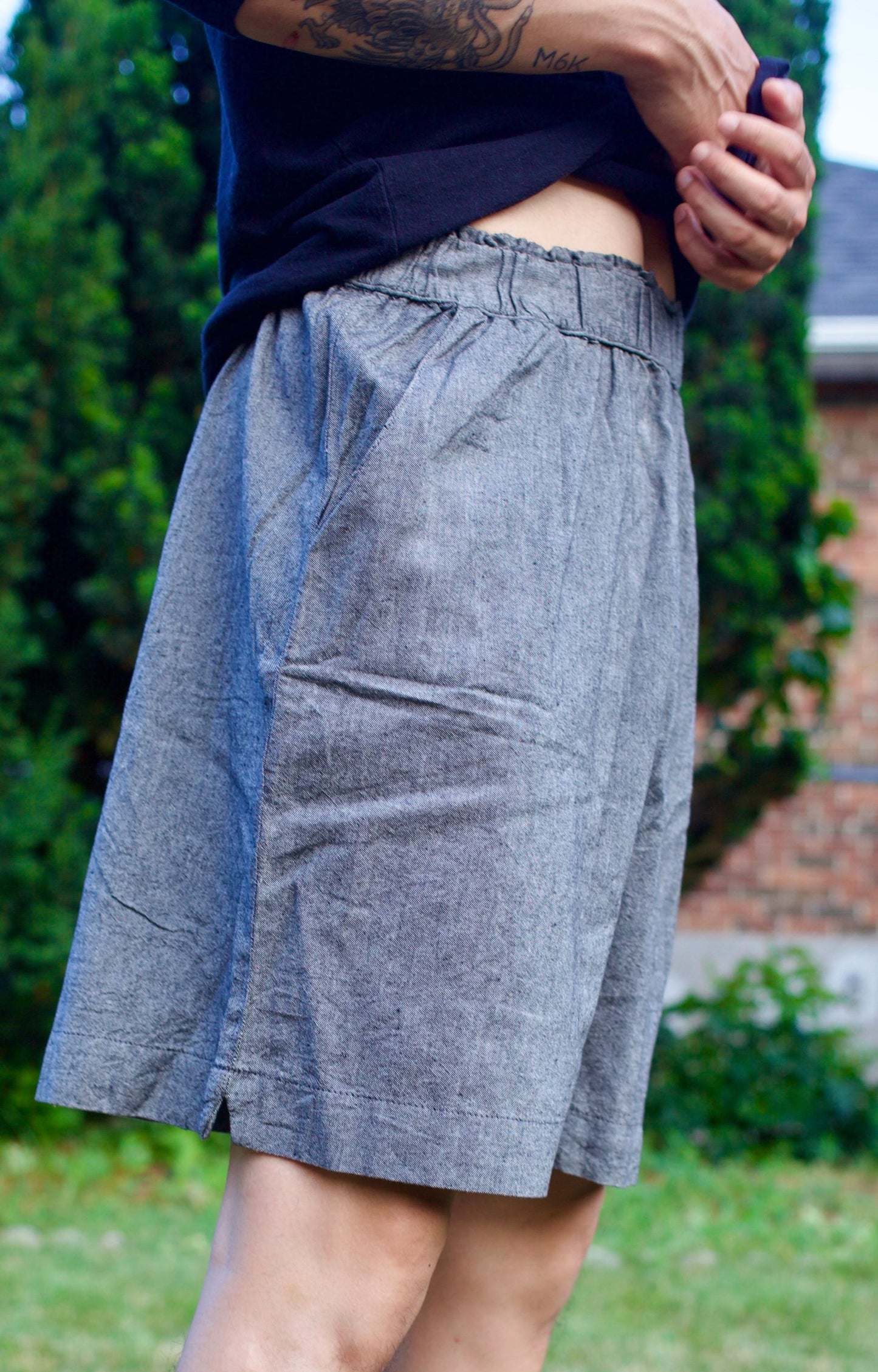 shedol mugu short grey side