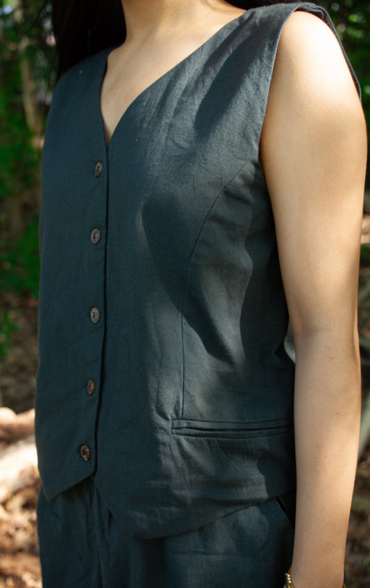 shedol tandi vest front