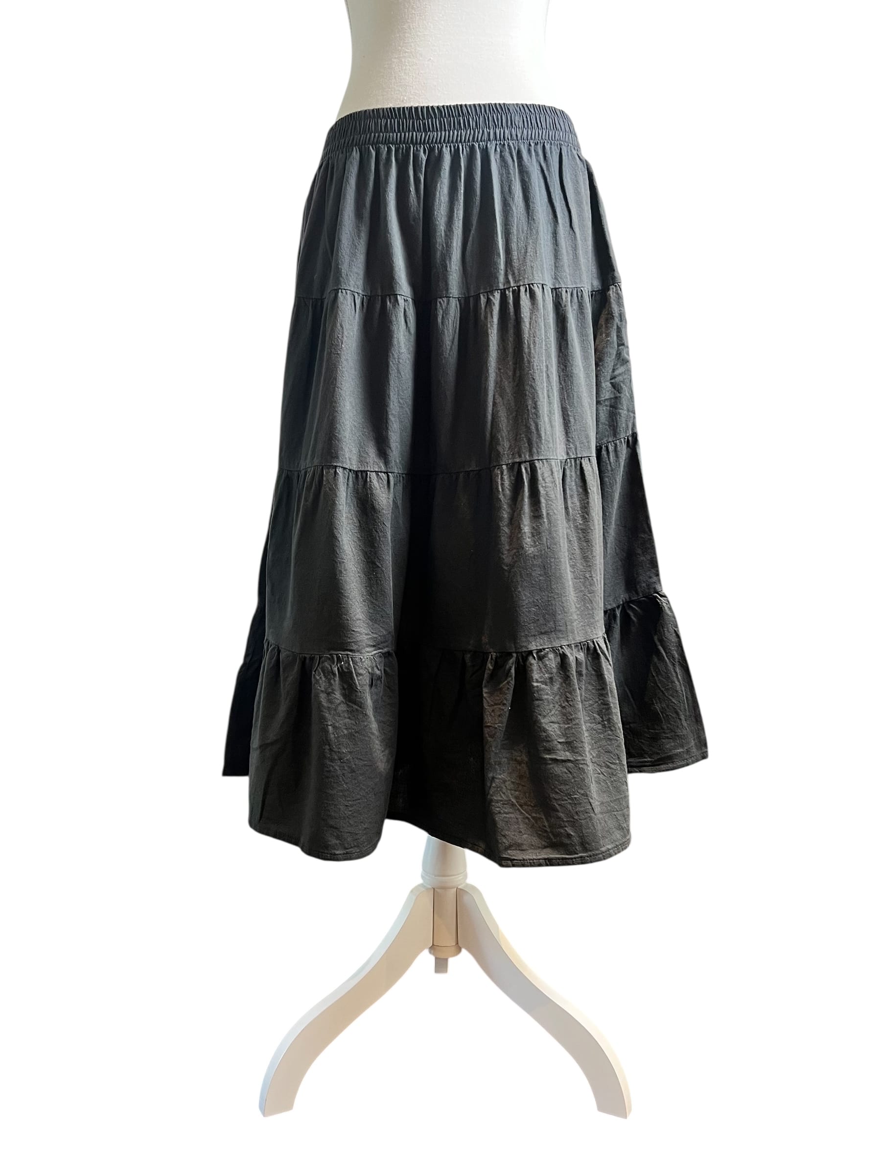shedol shortened bhojo skirt charcoal